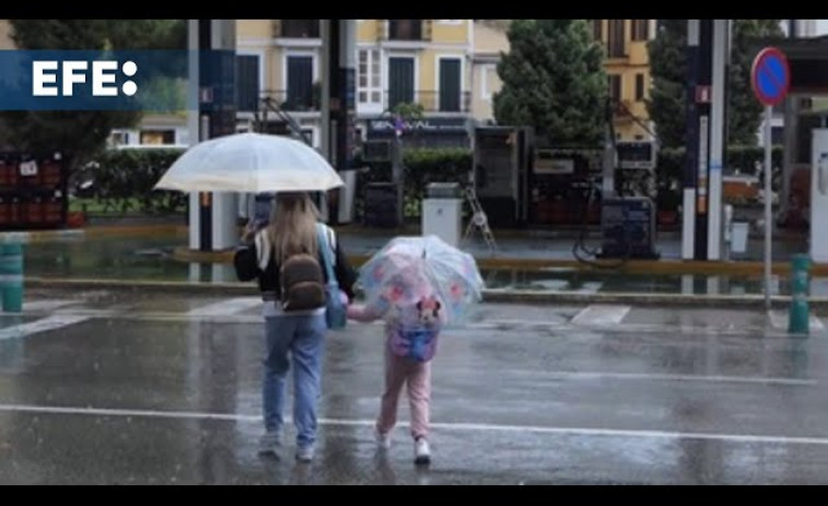 Una dana que se agravará el lunes dejará  lluvias fuertes en el norte