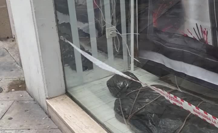 Un terrorífico cadáver en la calle Real de A Coruña