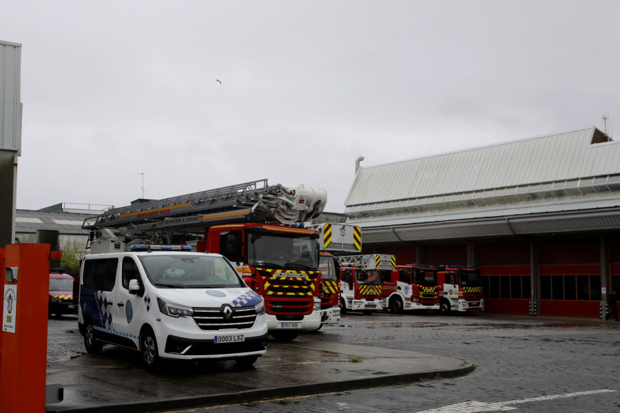 Los Bomberos de A Coruña tendrán un nuevo todoterreno y un coche híbrido