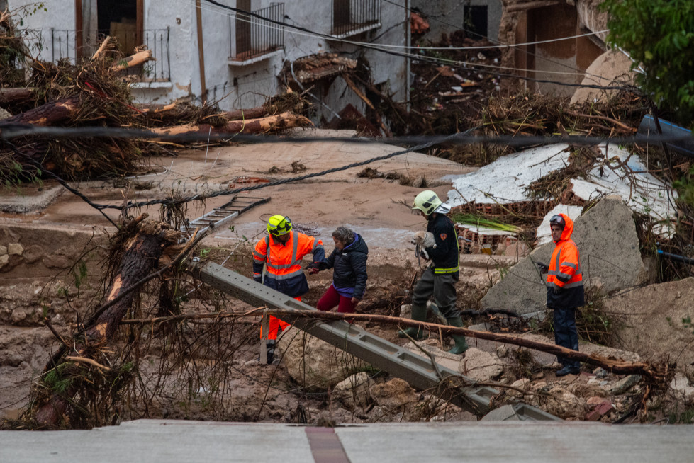 Varios servicios de emergencias ayudan en las labores de rescate, a 29 de octubre de 2024, en Letur, Albacete