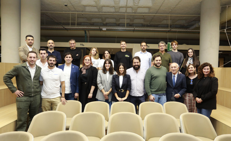 Hi acoge las presentaciones de las empresas candidatas al XXV Premio Emprende