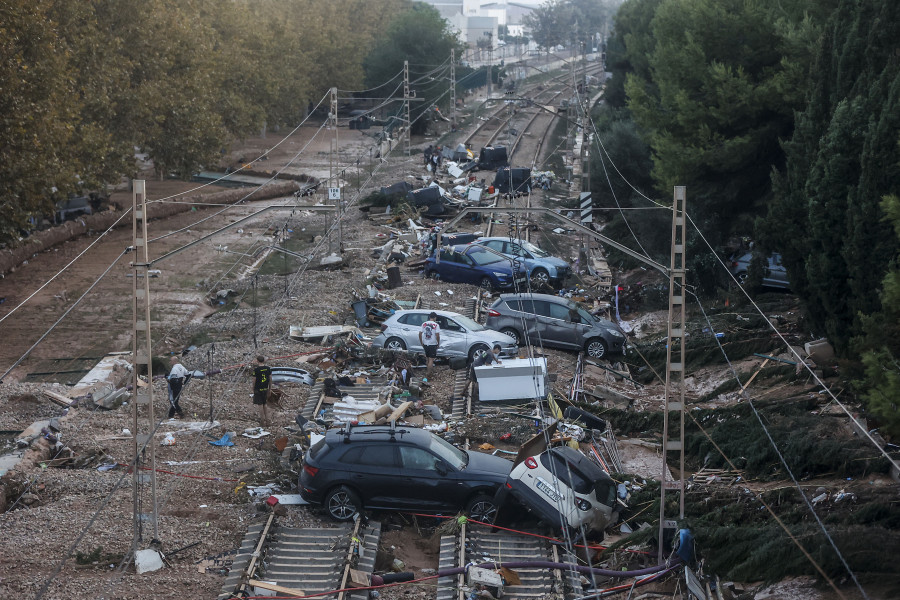 Ascienden a 140 los muertos en las inundaciones por la DANA