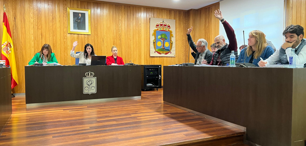 Cambre da luz verde a otro suplemento de crédito para obras en dos campos de fútbol