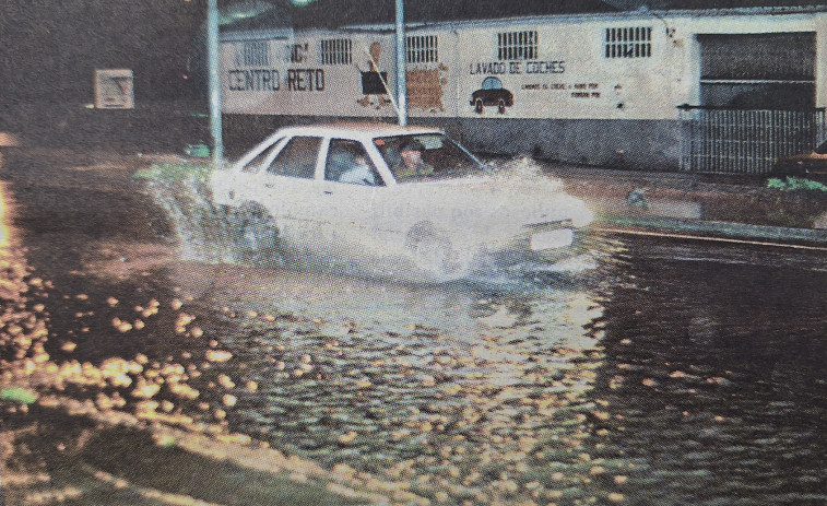 Hace 25 años | Las lluvias desbordan el río Mesoiro por segunda vez en lo que va de año