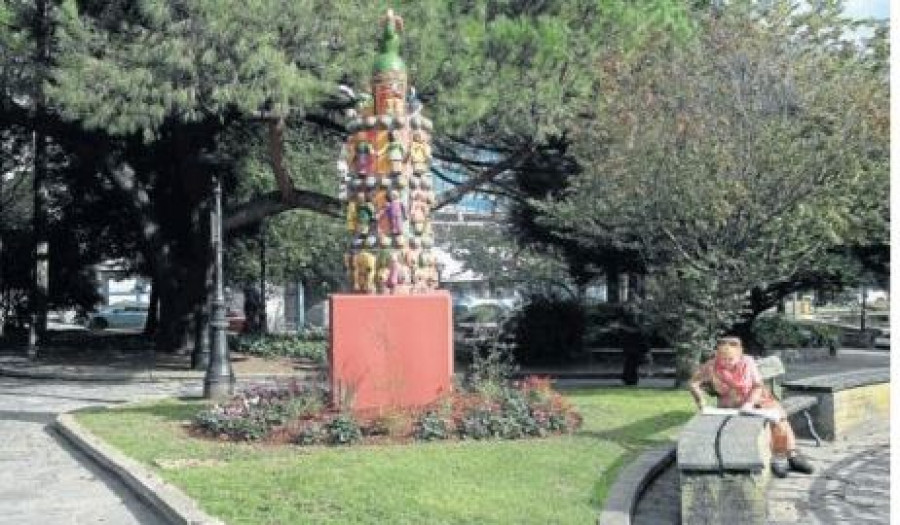 Concluye la restauración del monumento a Alexandre Bóveda, en la plaza de José Toubes