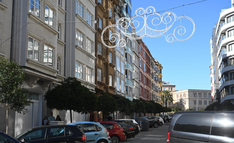 La Navidad ya se deja ver en las calles de A Coruña a falta de un mes para su encendido