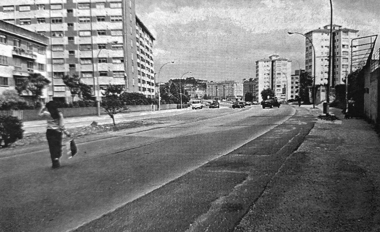 Hace 25 años | Reclaman una pasarela peatonal para evitar los atropellos en San Cristóbal