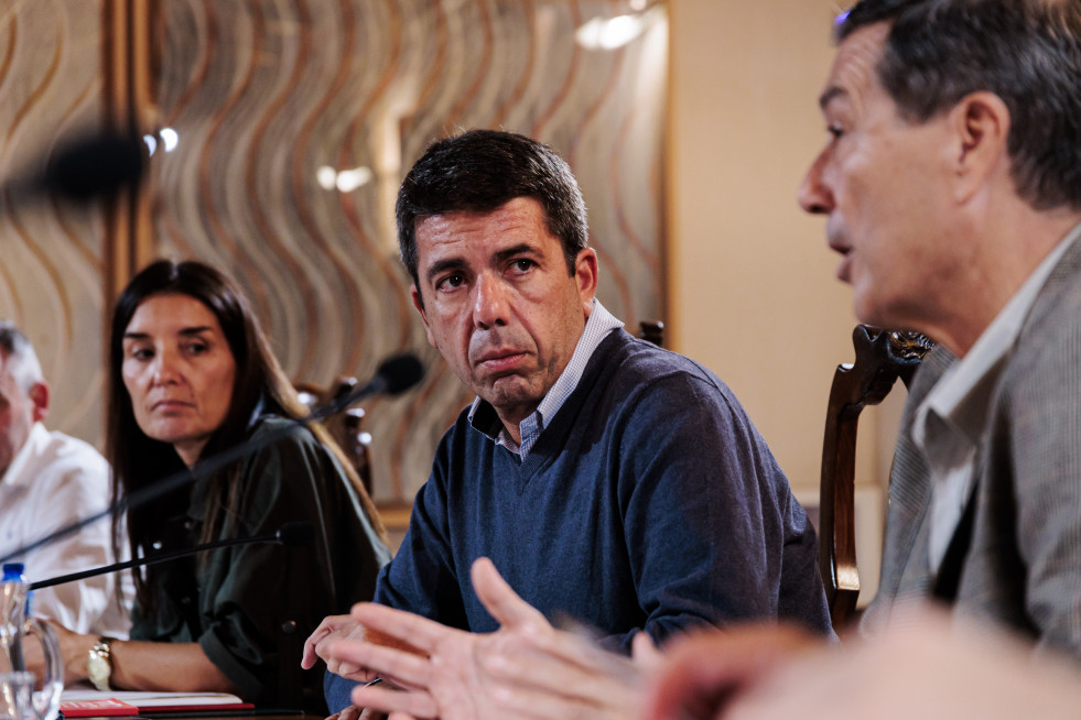 El president de la Generalitat valenciana, Carlos Mazón, durante un pleno extraordinario del Consell,