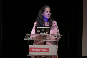 Marta poza conferencia fundacion barrie @ javier albores