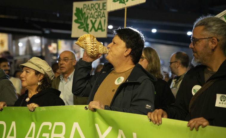 Manifestación de los vecinos del Agra do Orzán