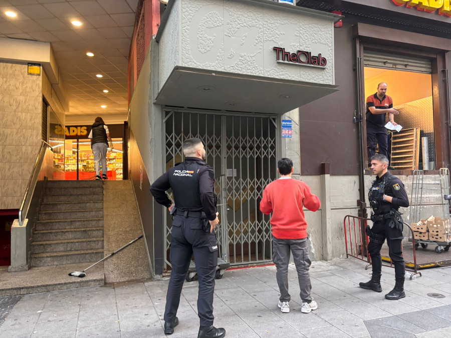 Una joven de A Coruña se queda dormida en Chaston y la rescata la Policía Nacional