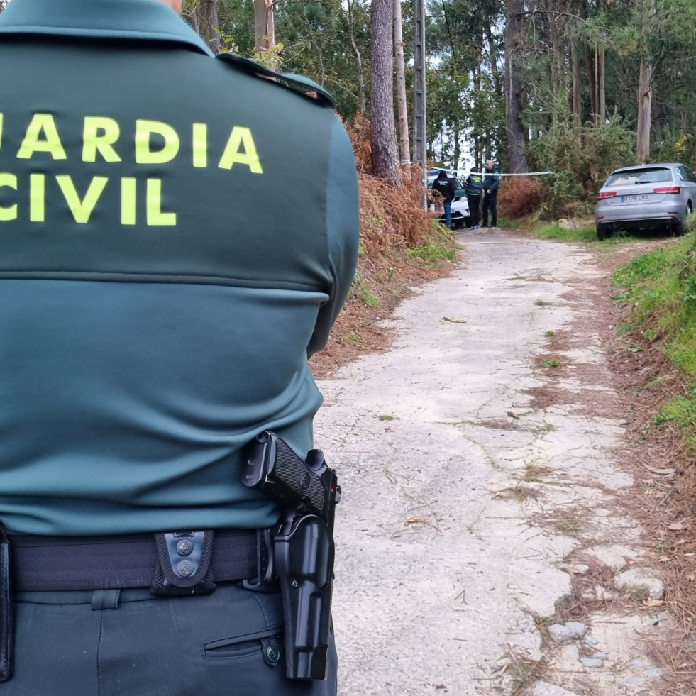 El Parlamento gallego pide mantener servicio de Guardia Civil en el rural