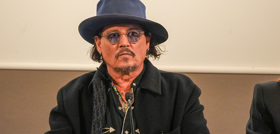 Johnny Depp muestra su apoyo a los afectados por la DANA