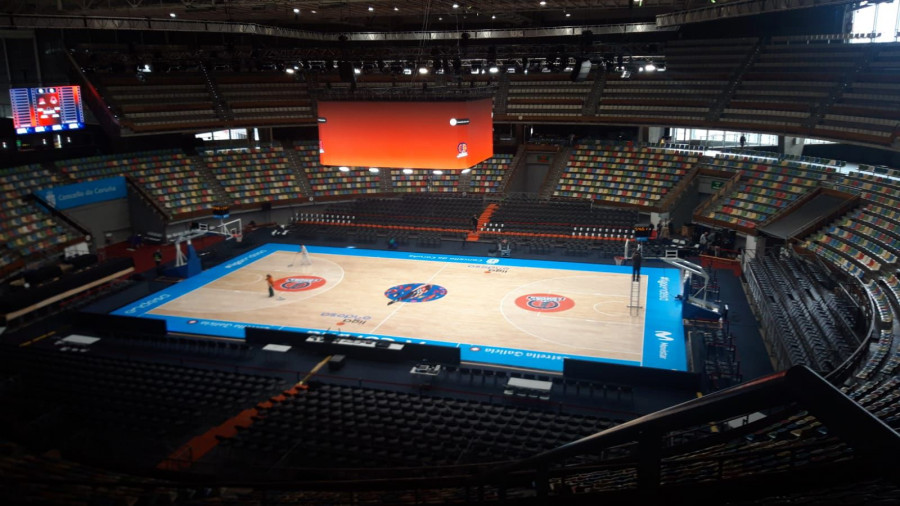 La metamorfosis de récord del Coliseum: de Manolo García a pista de baloncesto en menos de nueve horas