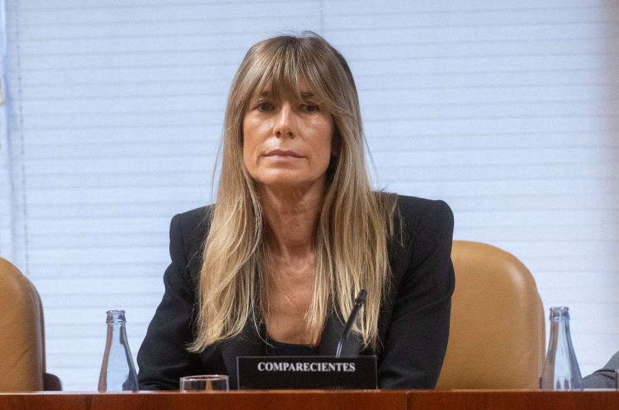 El juez rechaza quitar el pasaporte a Begoña Gómez y la cita para el 18 de diciembre