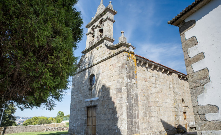 Cambre retoma “As Noites do Museo” con una visita nocturna a la iglesia de Santiago de Sigrás