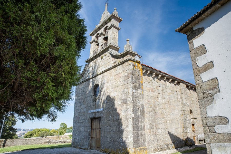 Cambre retoma “As Noites do Museo” con una visita nocturna a la iglesia de Santiago de Sigrás