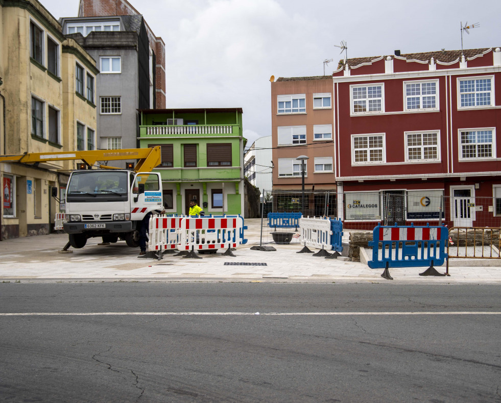 Obras praza capela carral Carlota Blanco