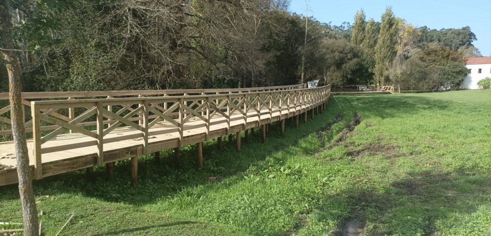 Arteixo finaliza las obras del nuevo tramo del paseo junto al Rego da Bidueira