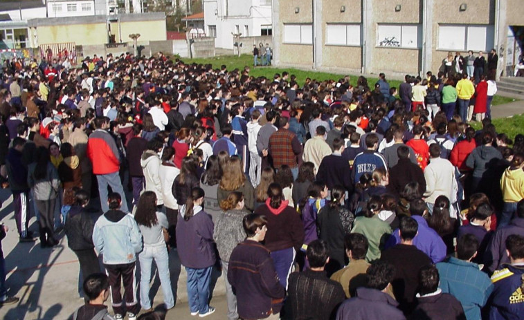 Betanzos denuncia la retirada del cuidador a una estudiante invidente del Francisco Aguiar