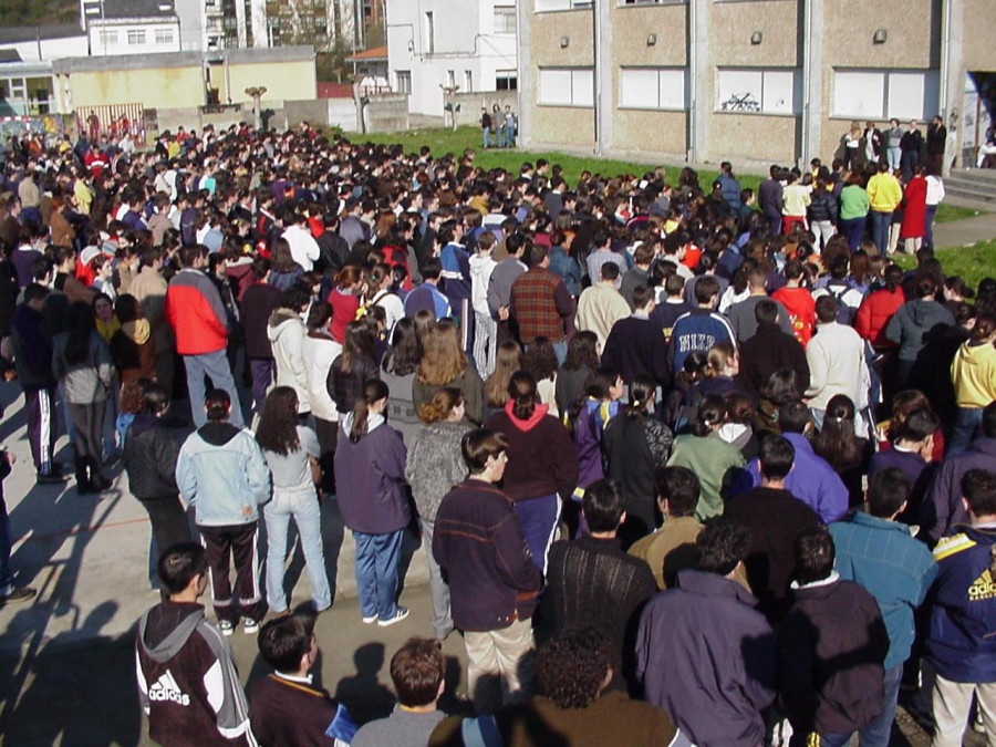 Betanzos denuncia la retirada del cuidador a una estudiante invidente del Francisco Aguiar