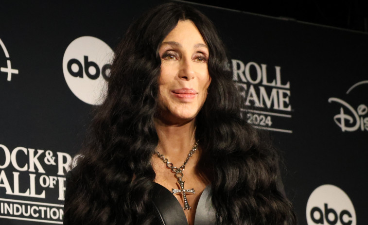 Cher confiesa que tuvo pensamientos suicidas durante su matrimonio con Sonny Bono