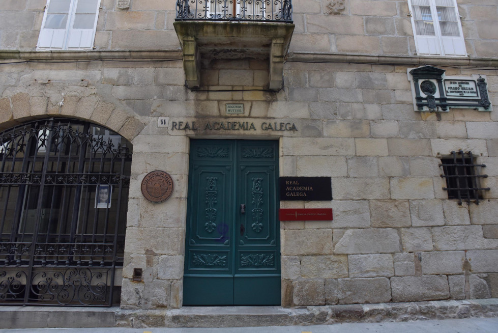 Real Academia Galega na rúa Tabernas