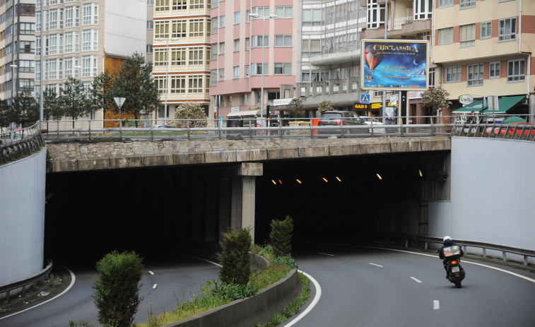 Hace 25 años | Comienzan los trabajos previos para la construcción del túnel de Os Castros