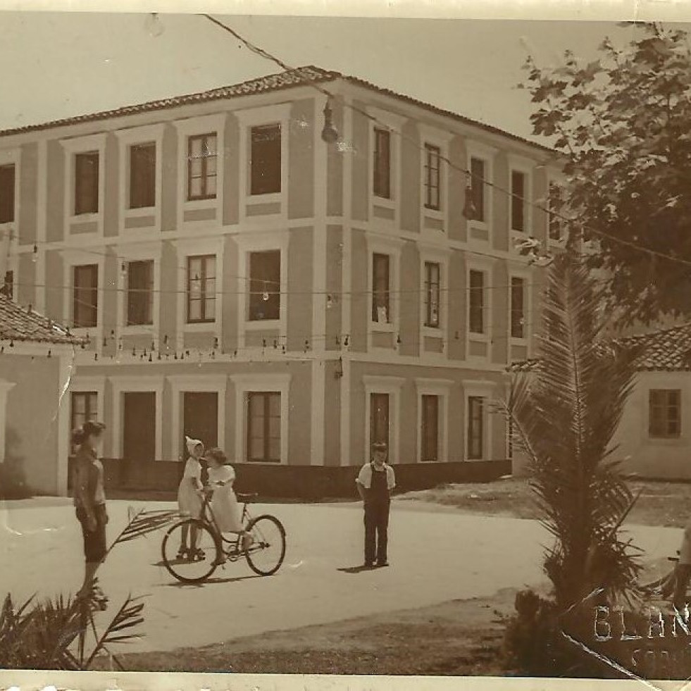 Así era el Balneario de Arteixo: punto de encuentro para personalidades de la cultura y el deporte