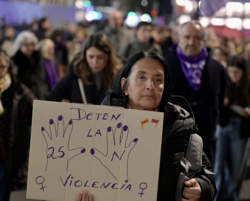 Marcha del 25 N contra la violencia machista en A Coruña @ Javier Alborés (22)