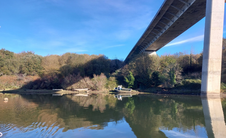 De pecio hundido a barco fantasma: la transformación de una embarcación de la ría de Betanzos