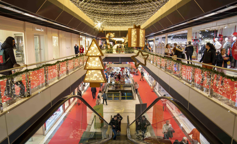 La Navidad ya brilla en Cuatro Caminos Centro Comercial