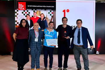 Albert Sapere, Bárbara Guerra y Luciano Pignataro (Fundadores de 50 Top Pizza), Hugo Rodríguez de Prada (Co Fundador) & Fabrizio Polacco (Director de Producto)