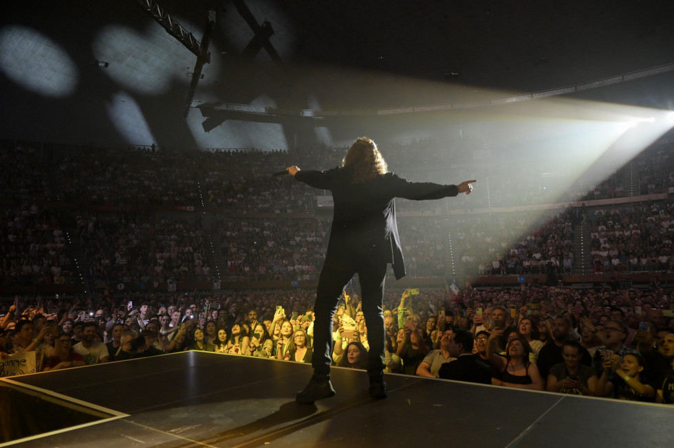 Concierto del grupo, Maná en el Coliseum