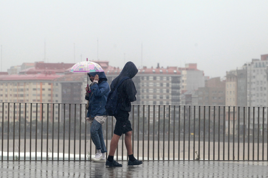 Alerta amarilla por lluvias fuertes este sábado en varias zonas de A Coruña