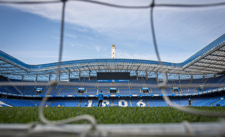 El Ayuntamiento plantea que el nuevo Riazor tenga gradas asimétricas