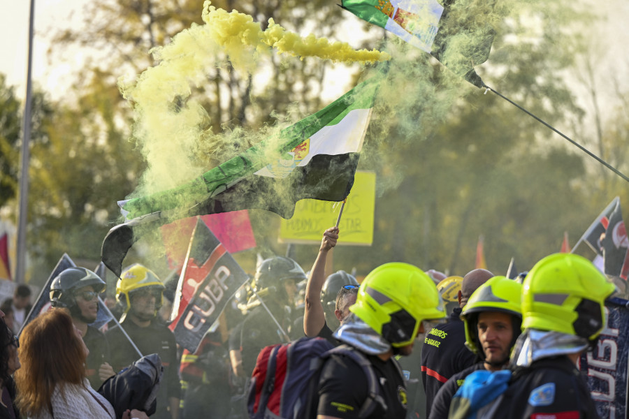 Los bomberos piden una ley de coordinación ante catástrofes como la DANA