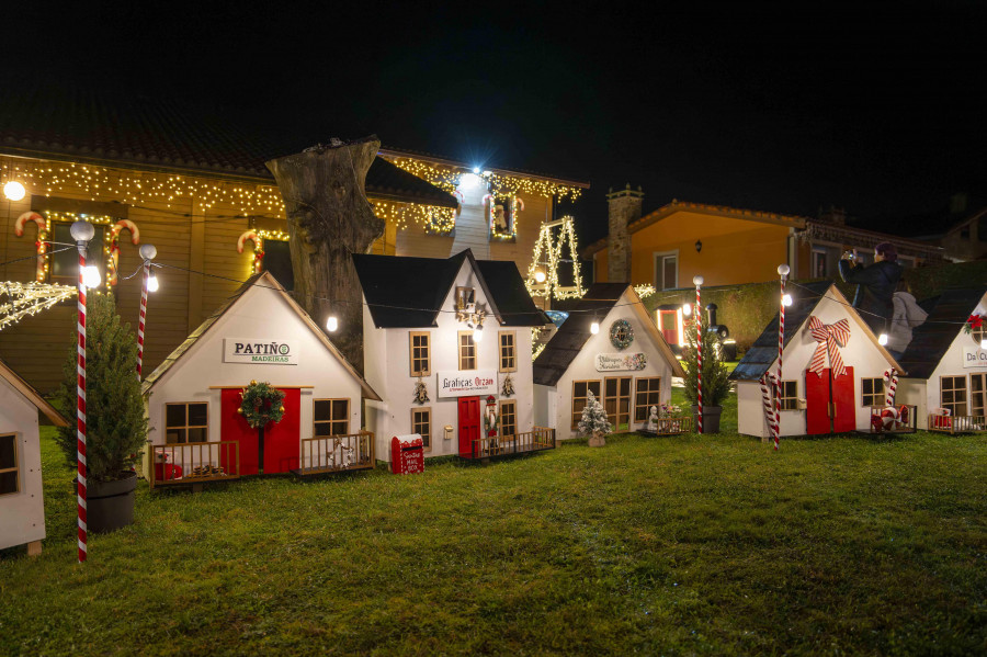 El espíritu navideño vive en Gosende, la aldea de Carral donde la luz es protagonista