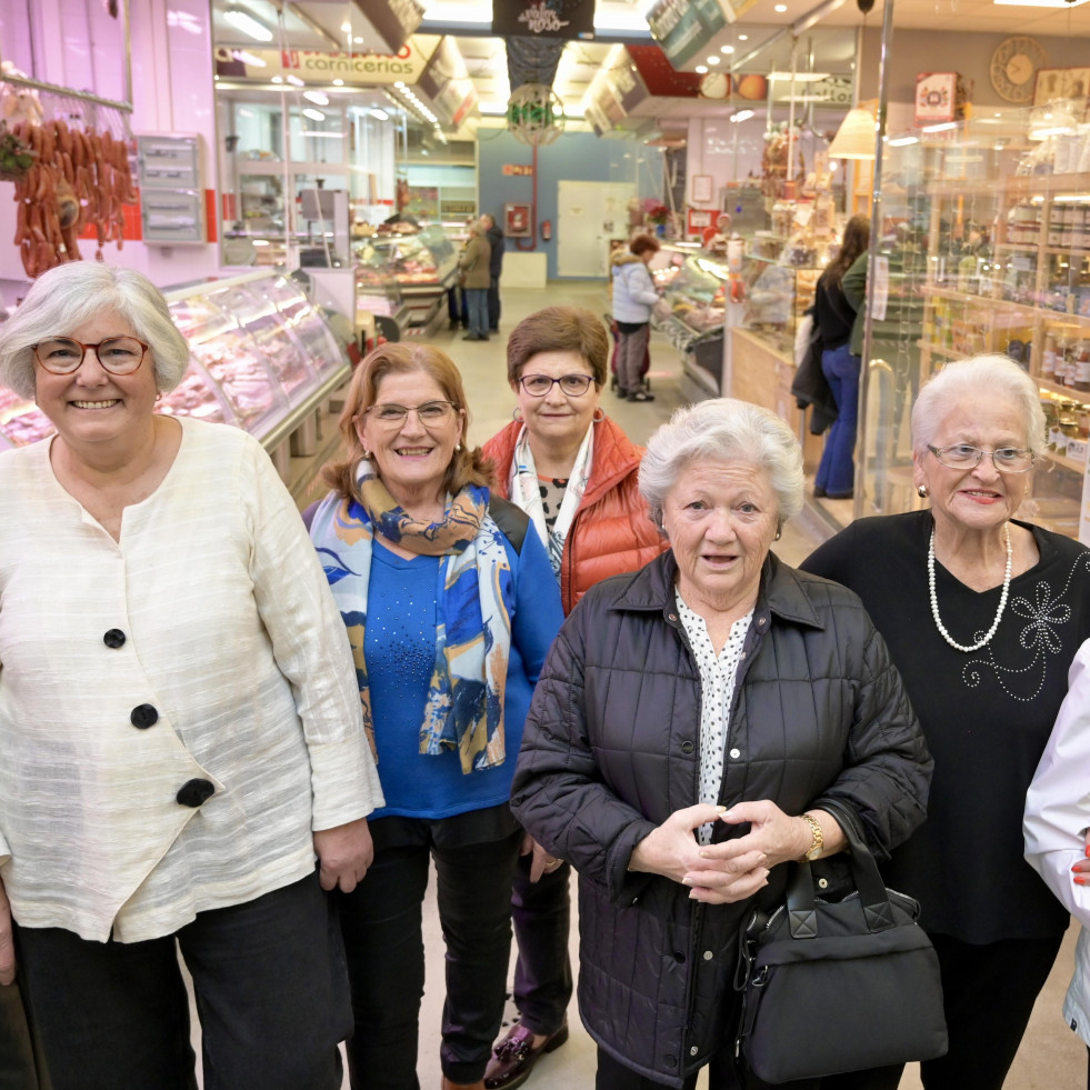 Las placeras históricas del mercado de Elviña, en A Coruña: “Luchamos la vida como podíamos”