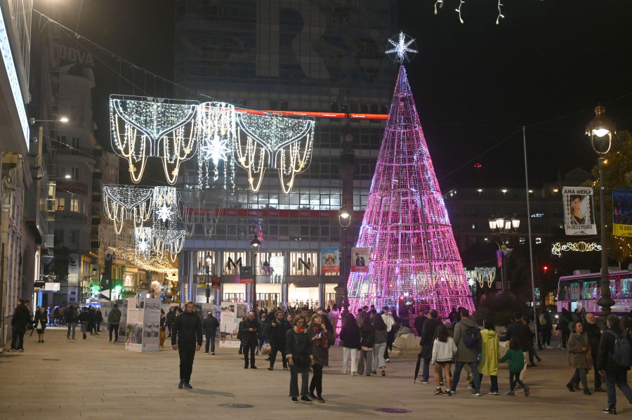 A Coruña lidera el aumento de gasto por las luces de Navidad entre las ciudades gallegas