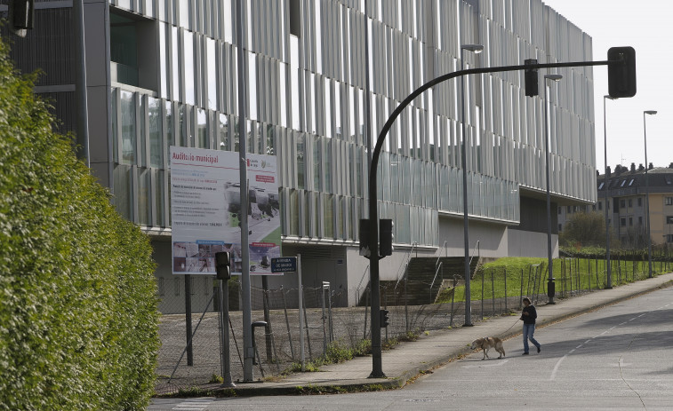 Alertan en Lugo de un niño que se había subido a una silla en el balcón para 