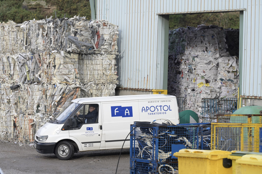 Hallado un cadáver en un contenedor de papel de A Coruña