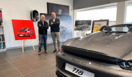 Exposición Porsche 911: arte y diseño en movimiento en Centro Porsche Coruña