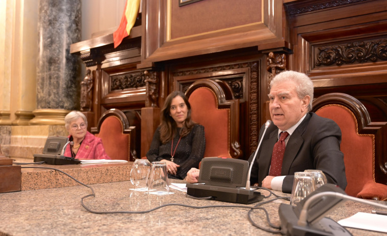 Ingreso de César Antonio Molina en el Instituto José Cornide de Estudios Coruñeses