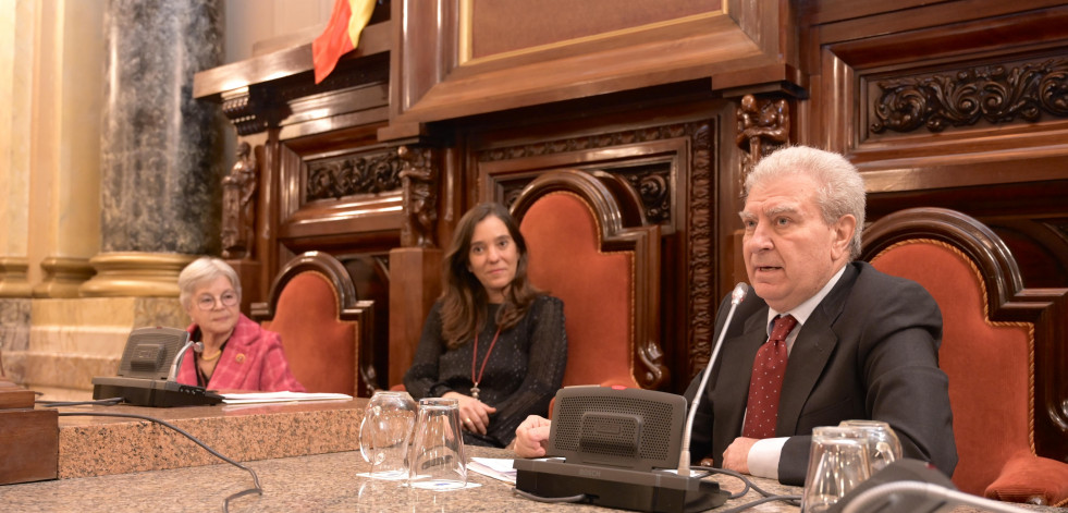 Ingreso de César Antonio Molina en el Instituto José Cornide de Estudios Coruñeses