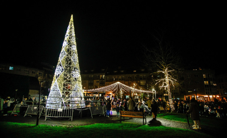 Navidad en A Coruña y su área | Qué hacer el 17 de diciembre: Mercado de Navidad en Arteixo y luces en María Pita