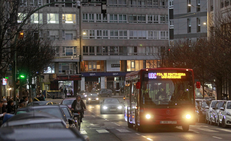 El BNG denuncia que el Gobierno local aplaza “sine die” el carril bus de Juan Flórez