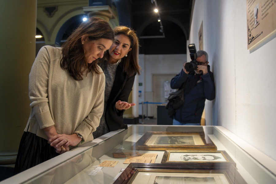 Tan similar y tan diferente: 120 años de periodismo coruñés en la sala Salvador de Madariaga