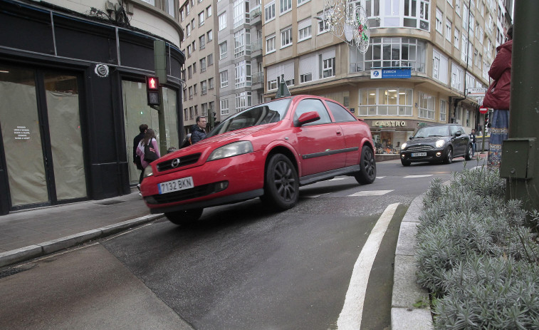 El Ayuntamiento instalará badenes en todos los pasos de cebra de A Coruña