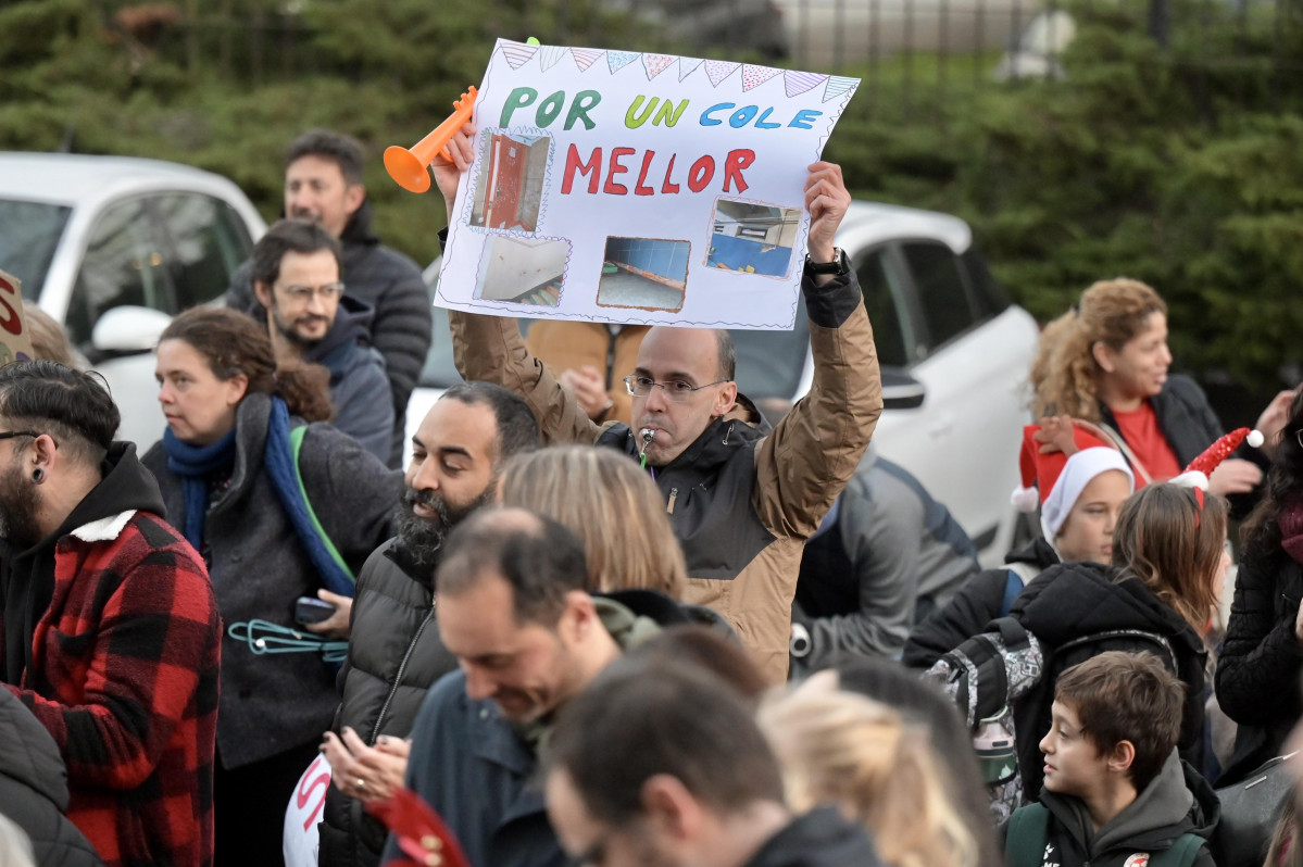 Manifestaciu00f3n en el CEIP de Pru00e1cticas de A Coruu00f1a @ Javier Alboru00e9s (2)